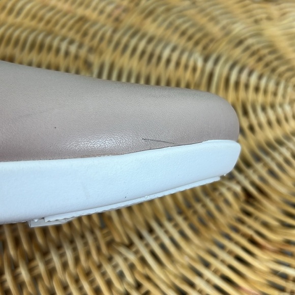 New Fitflop Cova II Closed Toe Sandal Leather 6.5 Mink - Picture 12 of 12